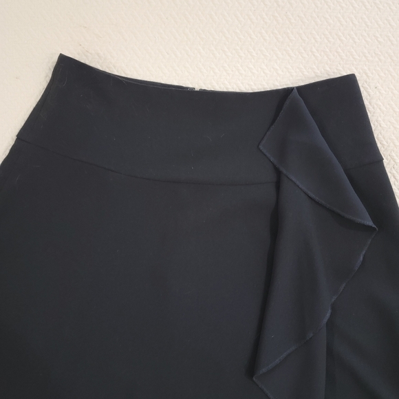 LOFT Black Skirt With Ruffle Women's Size 6 Mini Flowy - Picture 3 of 13